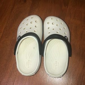 Crocs used no box